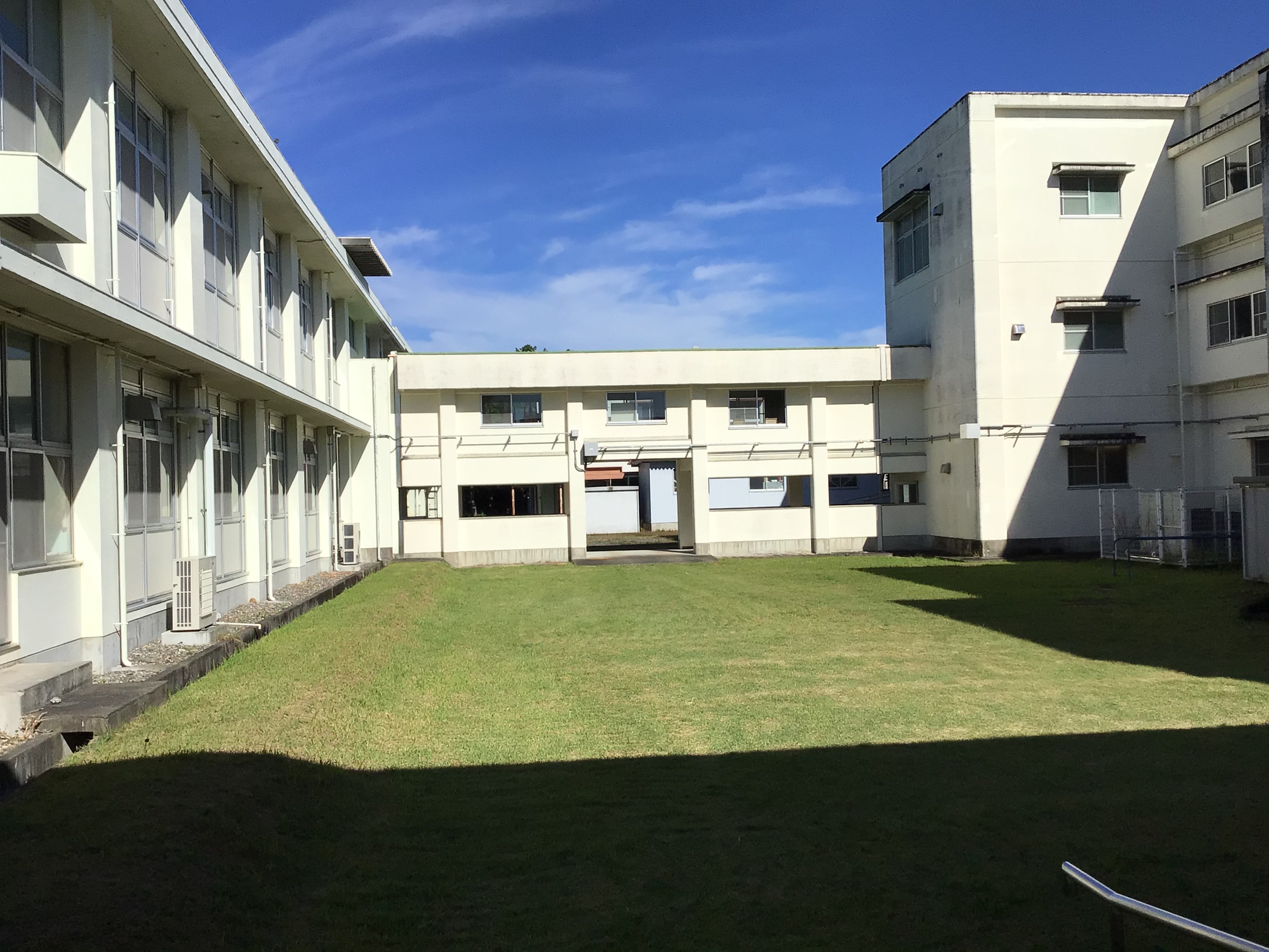 title 天竜特別支援学校校舎