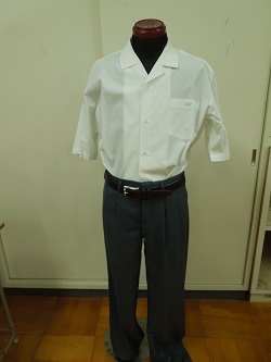 男夏服