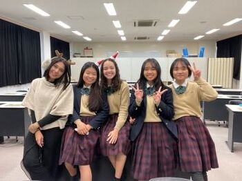 クリスマ会　英会話部にて