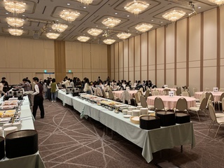 朝食