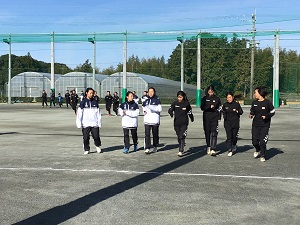 ③