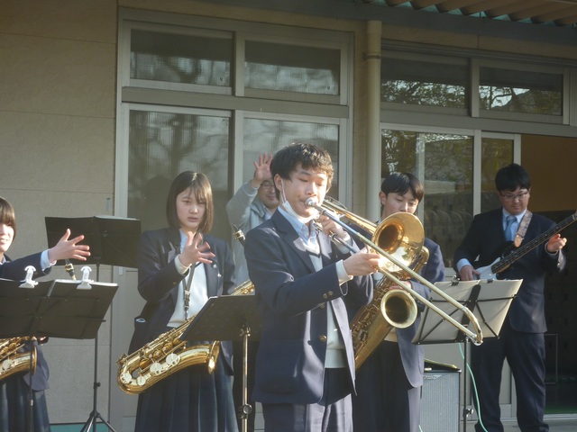 P1040256 R7新歓コンサート(2)