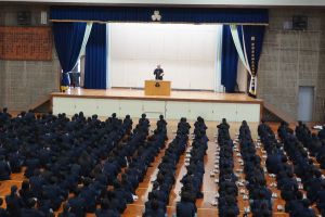 R7３学期始業式１