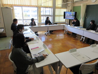 第３回学校運営協議会　写真02