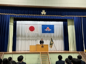 R7入会式・表彰式１