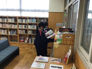 図書館４