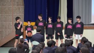 R8対面式３