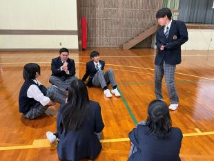 R8コミュゲーム１
