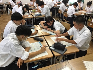 ６月３