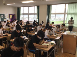 朝読書３