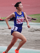 女子1500