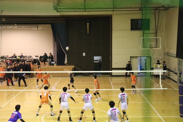 新人バレー1