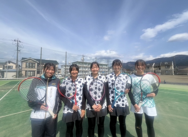 女子テニス