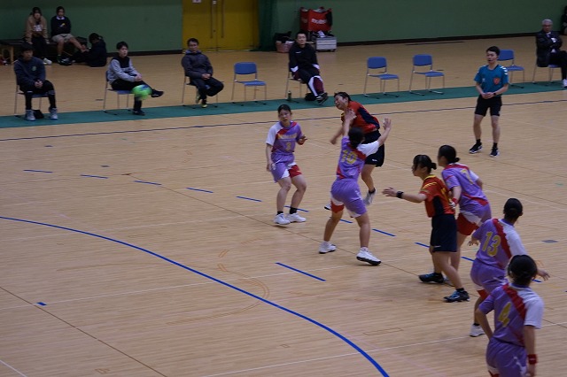 ハンド女子新人県６