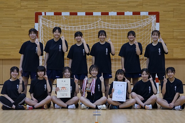 ハンド女子新人県７