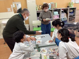 つくってあそぼう