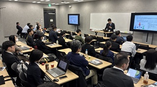 シンポジウム会場