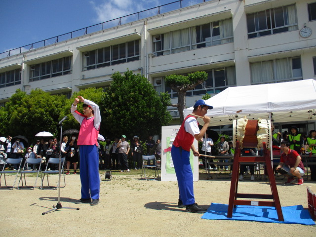 赤組の応援 赤組の応援