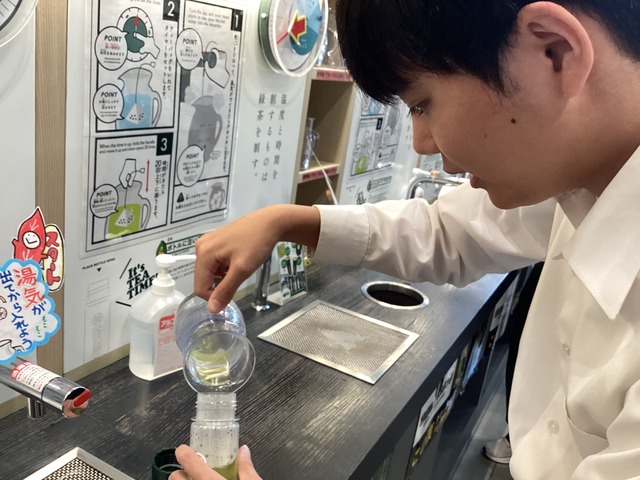 ④ ④