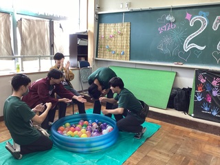 6272