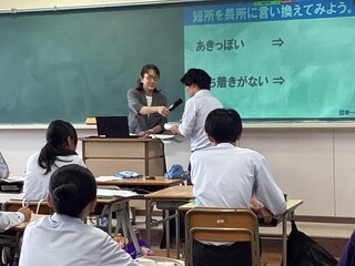 932