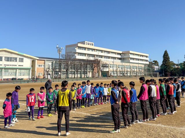 R8 サッカー部合同練習1