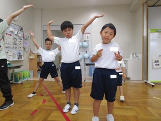 大きくポーズ！