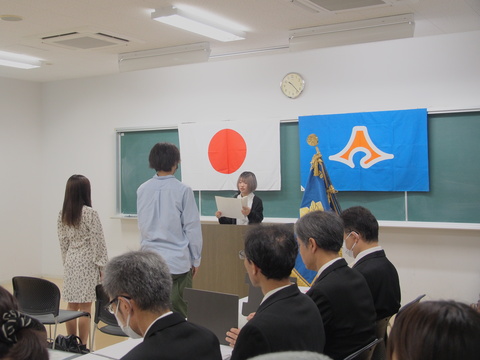 新入生代表宣誓