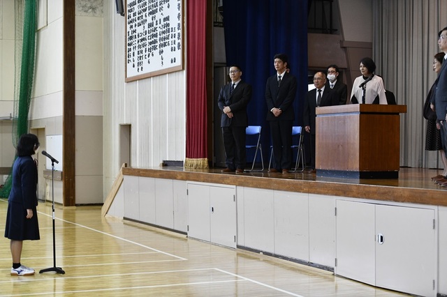 令和７年度離任式2
