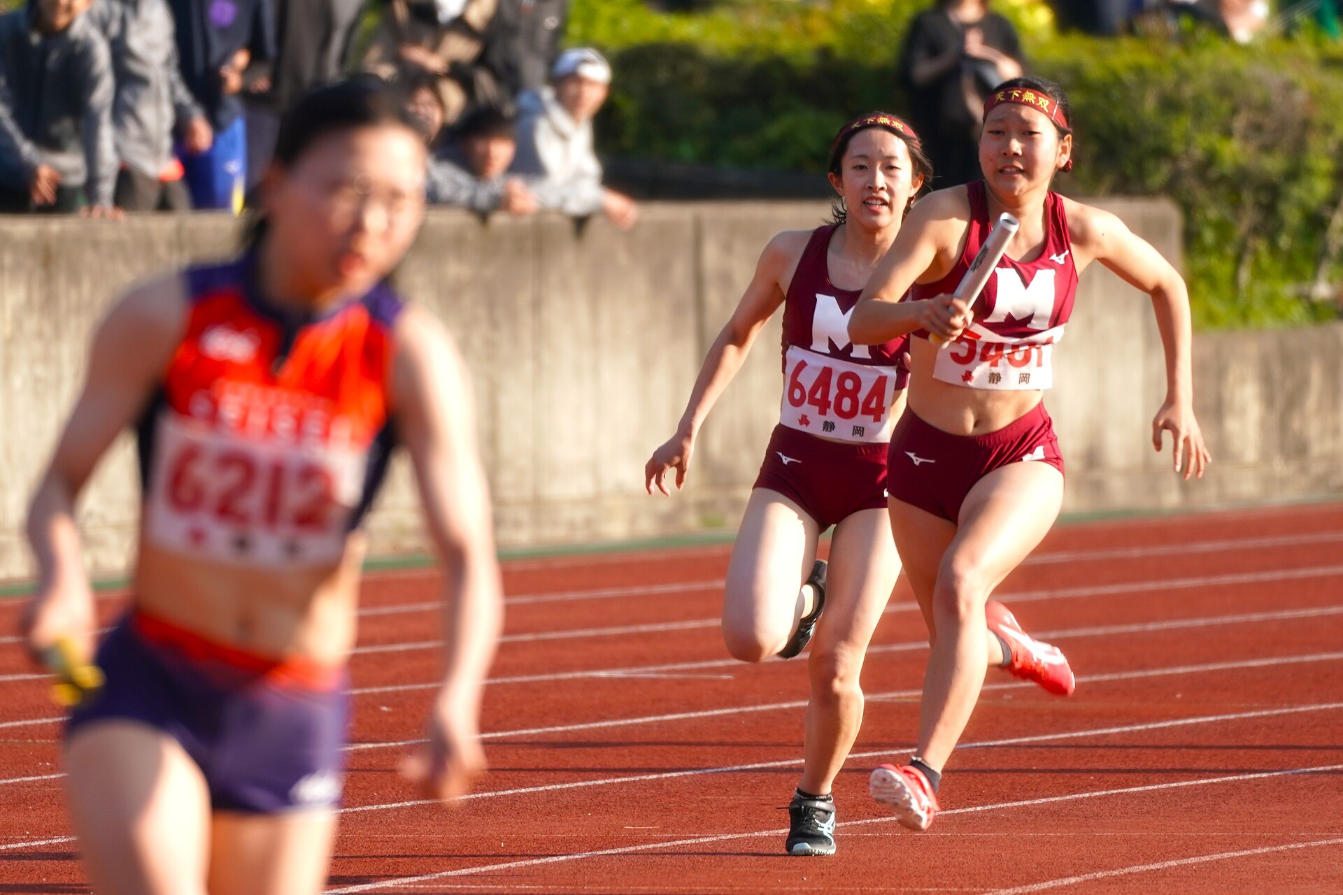 女子400mR決勝（鈴木さん⇒濱北さん）