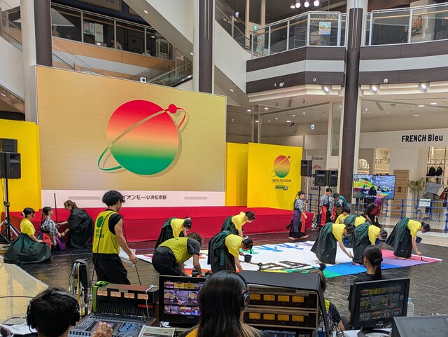 パフォーマンスの様子