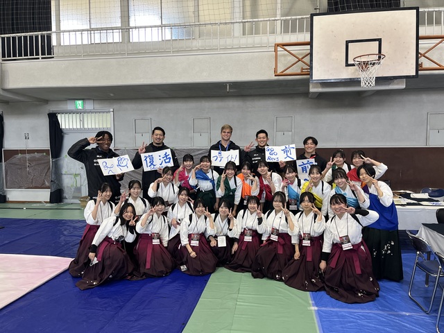 ブルーレヴズの選手と