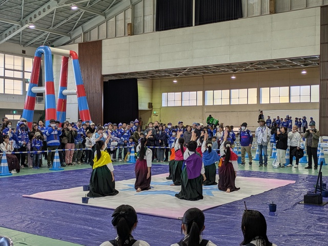 パフォーマンスの様子