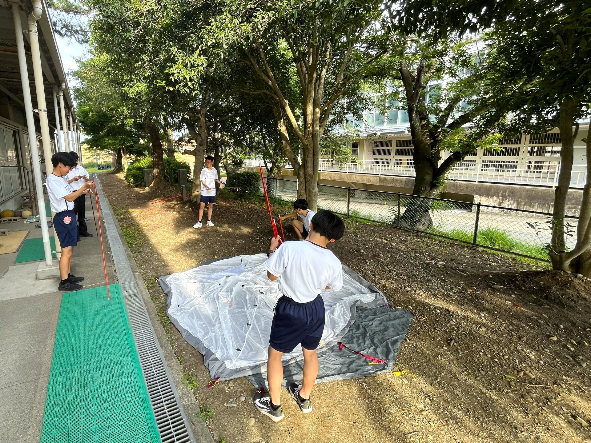 テント設営1 1