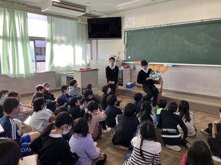 読み聞かせ_1203_1