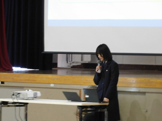 1年総合発表会_R60213_2