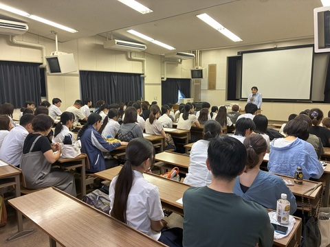進路課長横