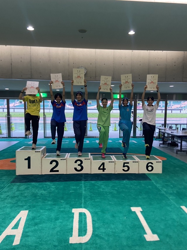 女子800m