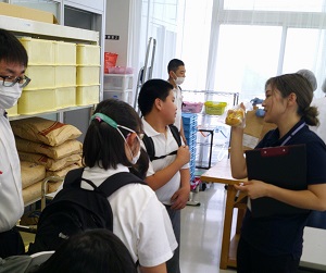 2年施設見学①