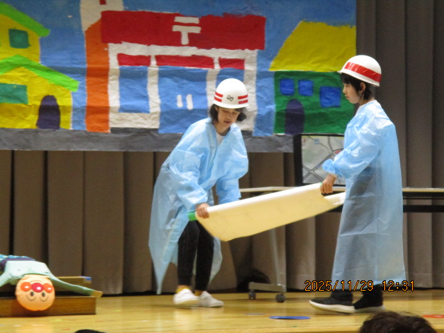 小5 なぎのこ発表会 消防隊 レスキュー