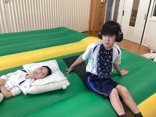 高　トランポリン２