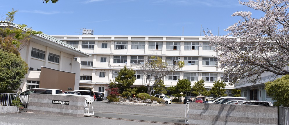 正門