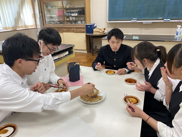 餃子のサンプル