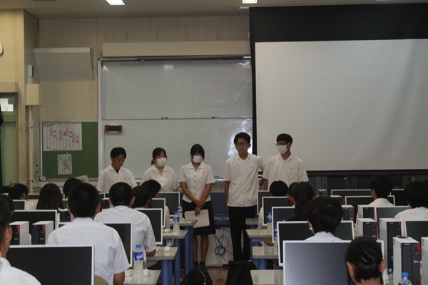 中学生の高等学校説明会