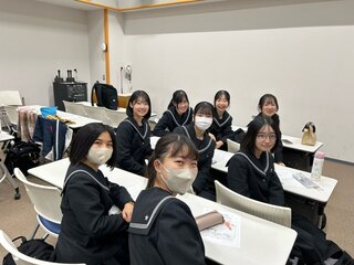 英語ディベート部
