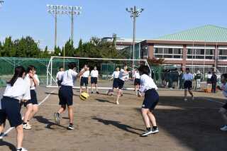 251030ドッジ女_3636