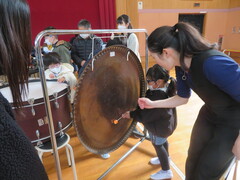 小学部の児童が体験する様子１