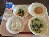 チンゲンサイの磯和えが出された給食