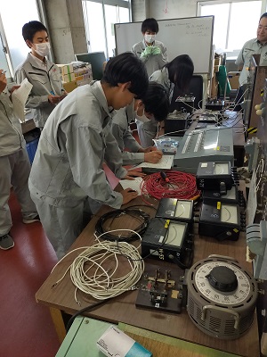 R6２年実習電気１