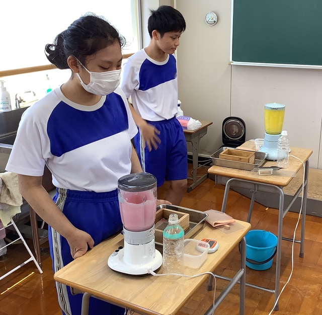 紙漉き